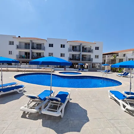 Family Friendly Varnava Gardens Apartment *
