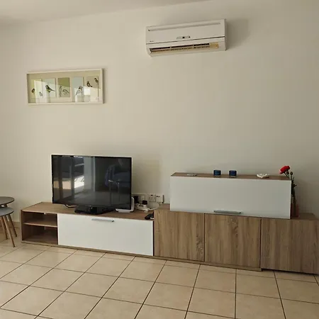 Apartment Family Friendly Varnava Gardens